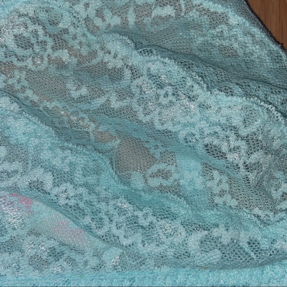 NEW Victoria’s Secret PINK! Blue Lace Bralette - Picture 3 of 4